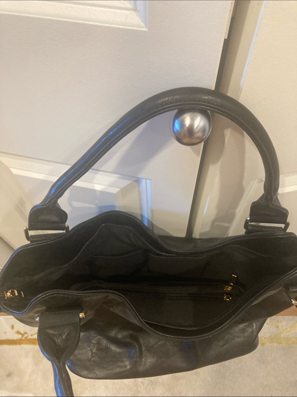 Large black tote purse - Picture 5 of 5